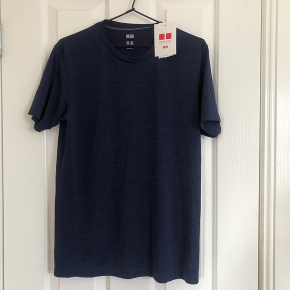 Uniqlo Other - 🌿 UNIQLO 🌿 men’s navy short sleeve t-shirt size S